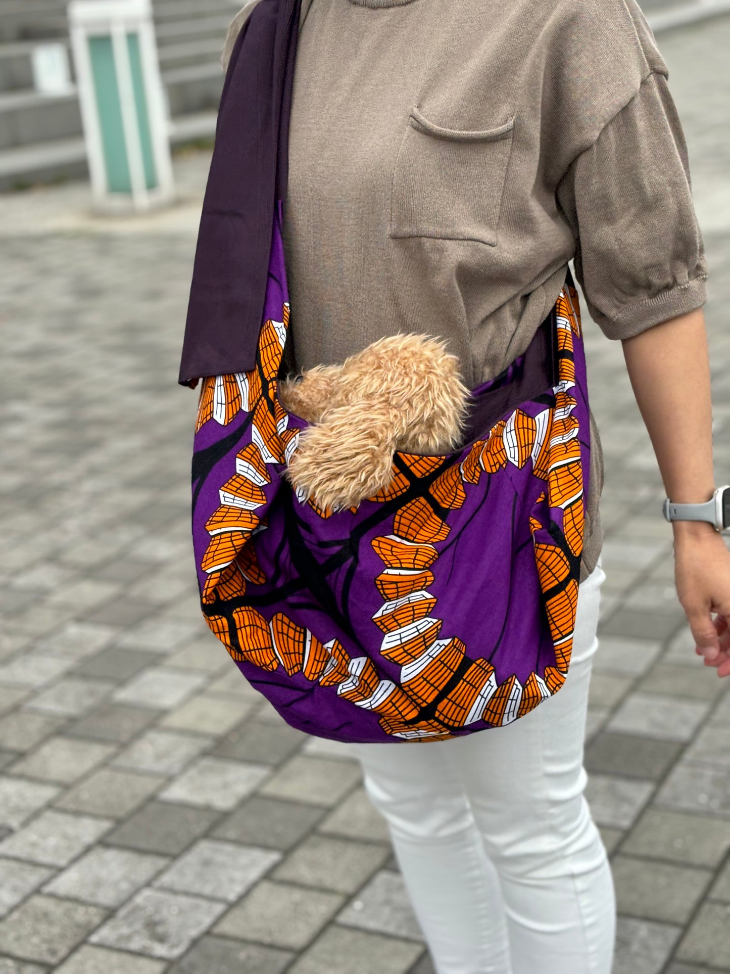 Dog sling (carrier string)