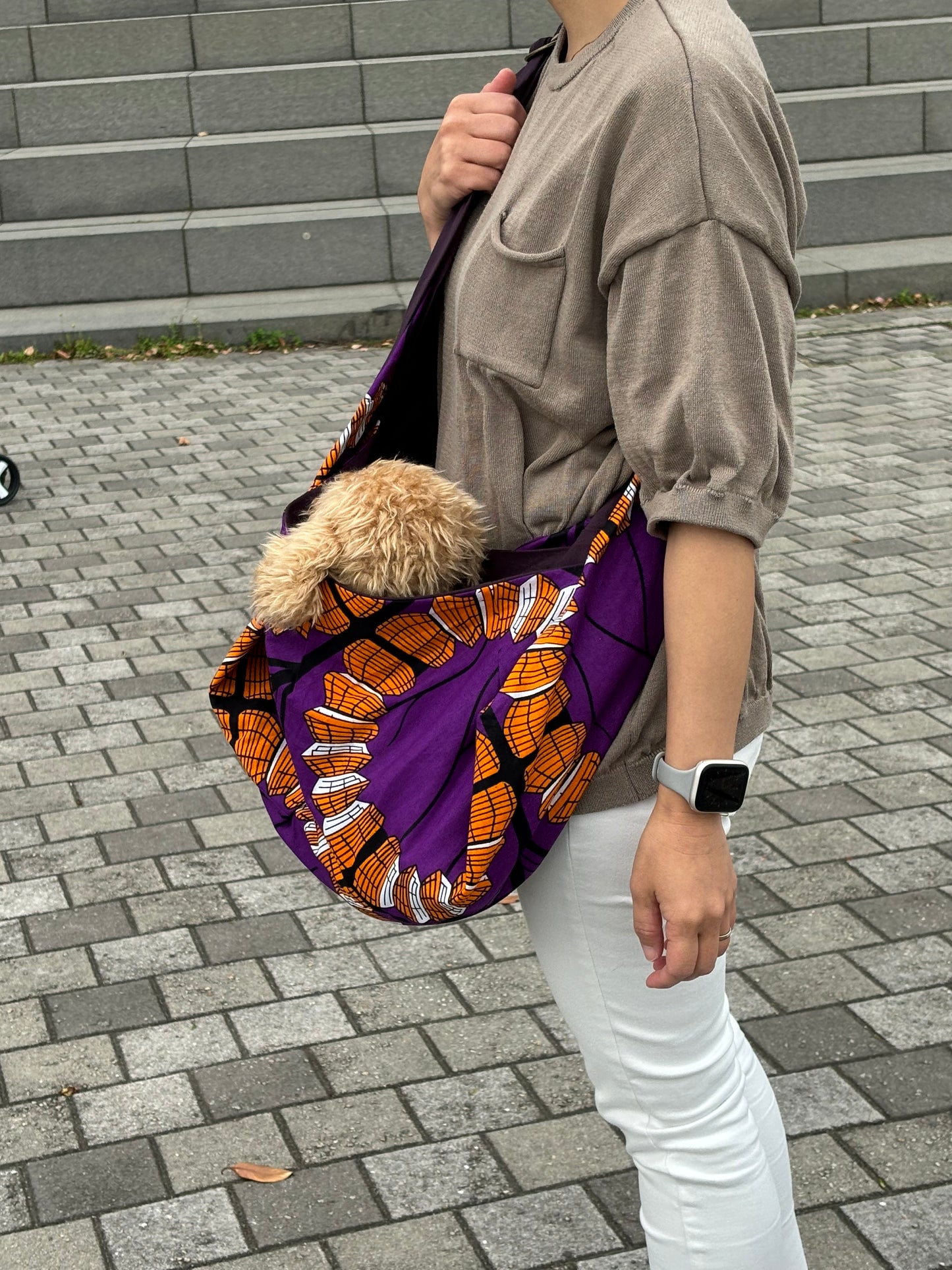Dog sling (carrier string)